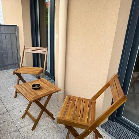 Prisca Apartament *